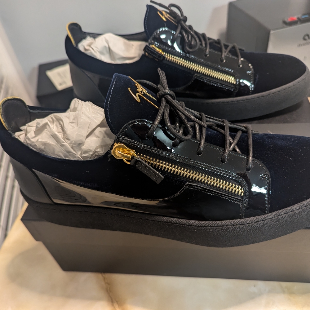 Giuseppe Zanotti Men's Black Sneakers - Picture 4 of 15